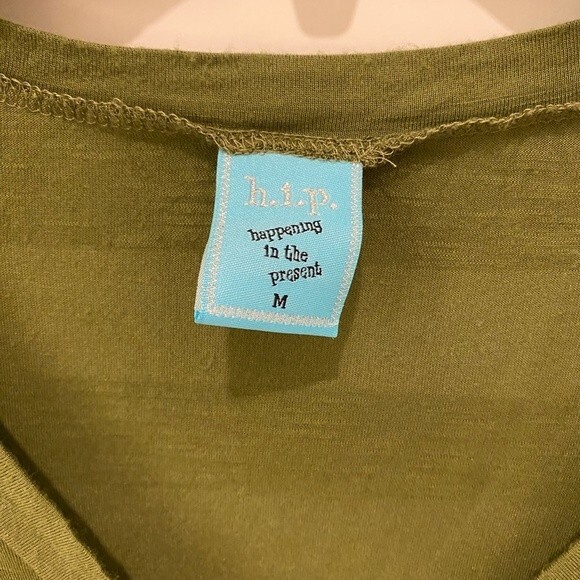 H.I.P V-Neck Short Sleeve Striped Tee. Olive Color. Medium. Lightweight. Comfy - Picture 4 of 11
